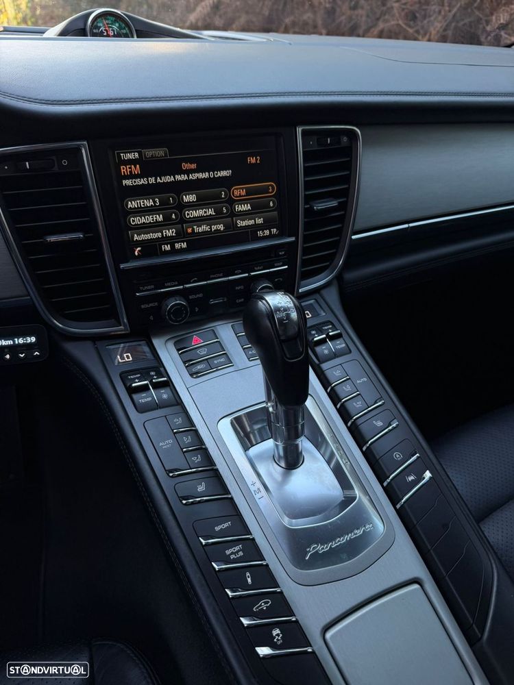 Porsche Panamera Platinum Edition - 16