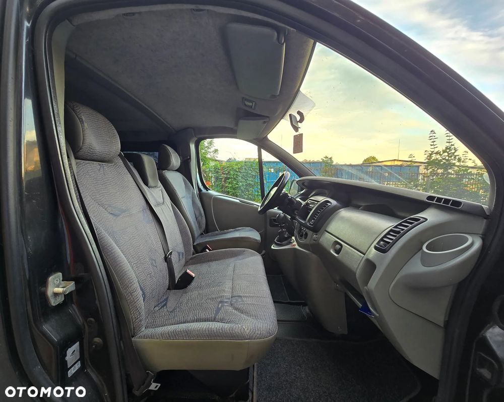 Renault Trafic Passenger Expression - 10