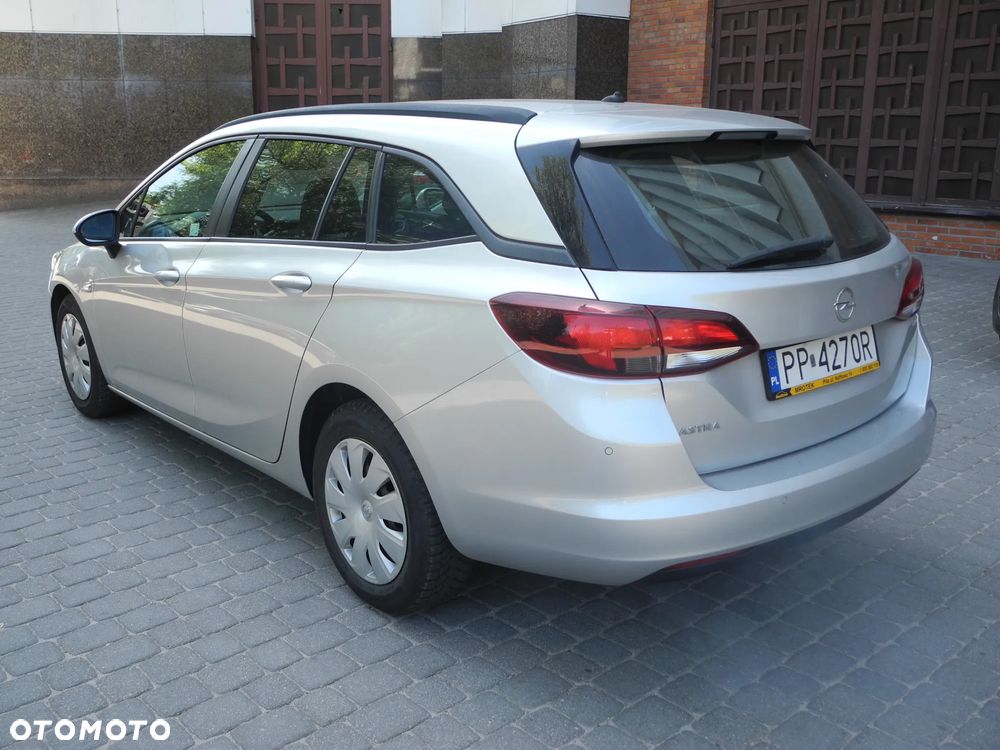 Opel Astra - 4