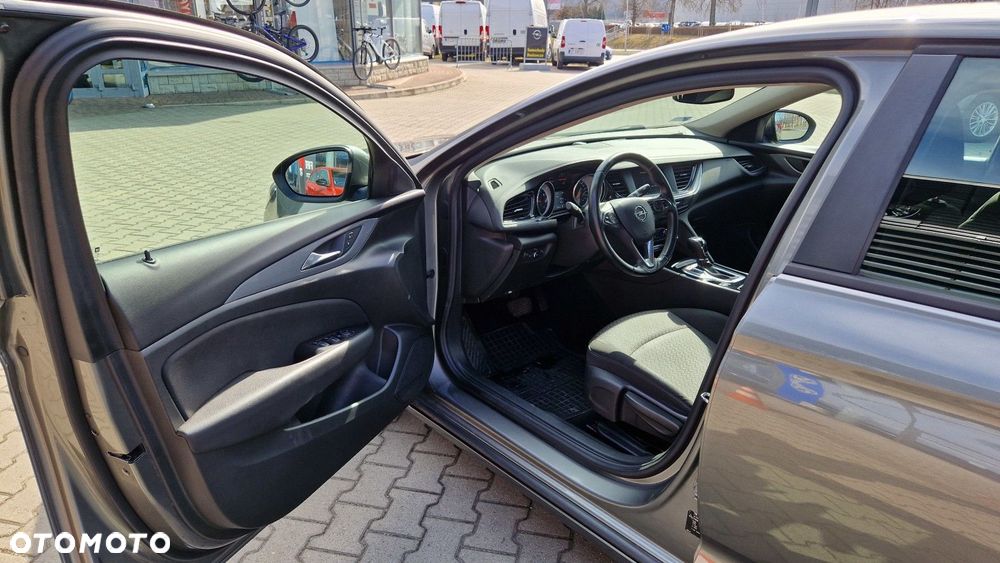 Opel Insignia 1.5 T Enjoy S&S - 11