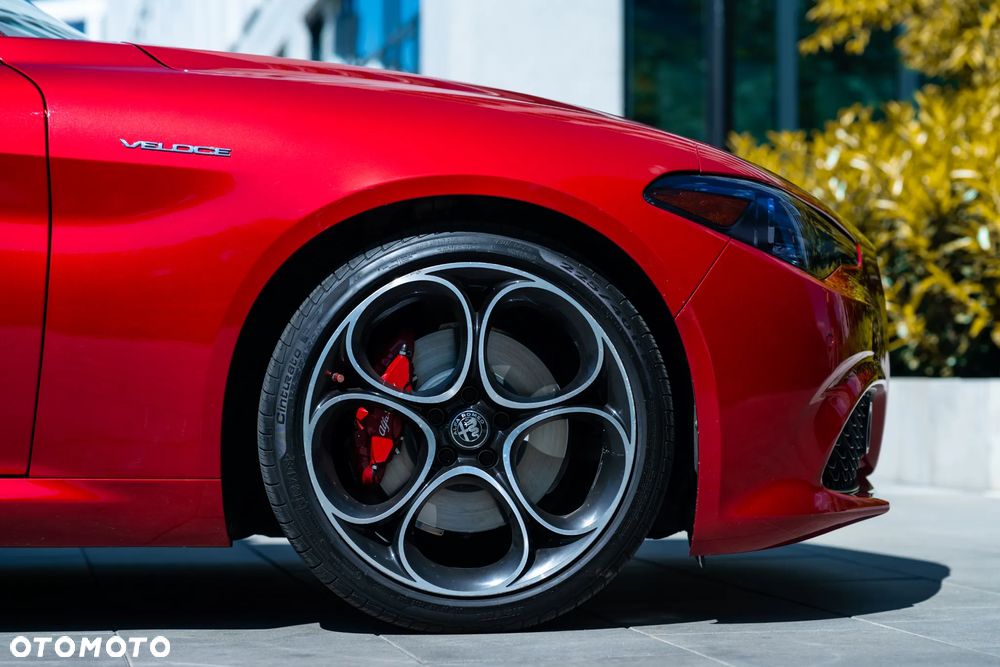 Alfa Romeo Giulia 2.0 Turbo 16V AT8 Veloce - 4