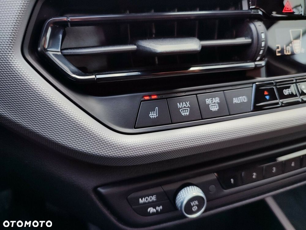 BMW Seria 1 118i Advantage - 26