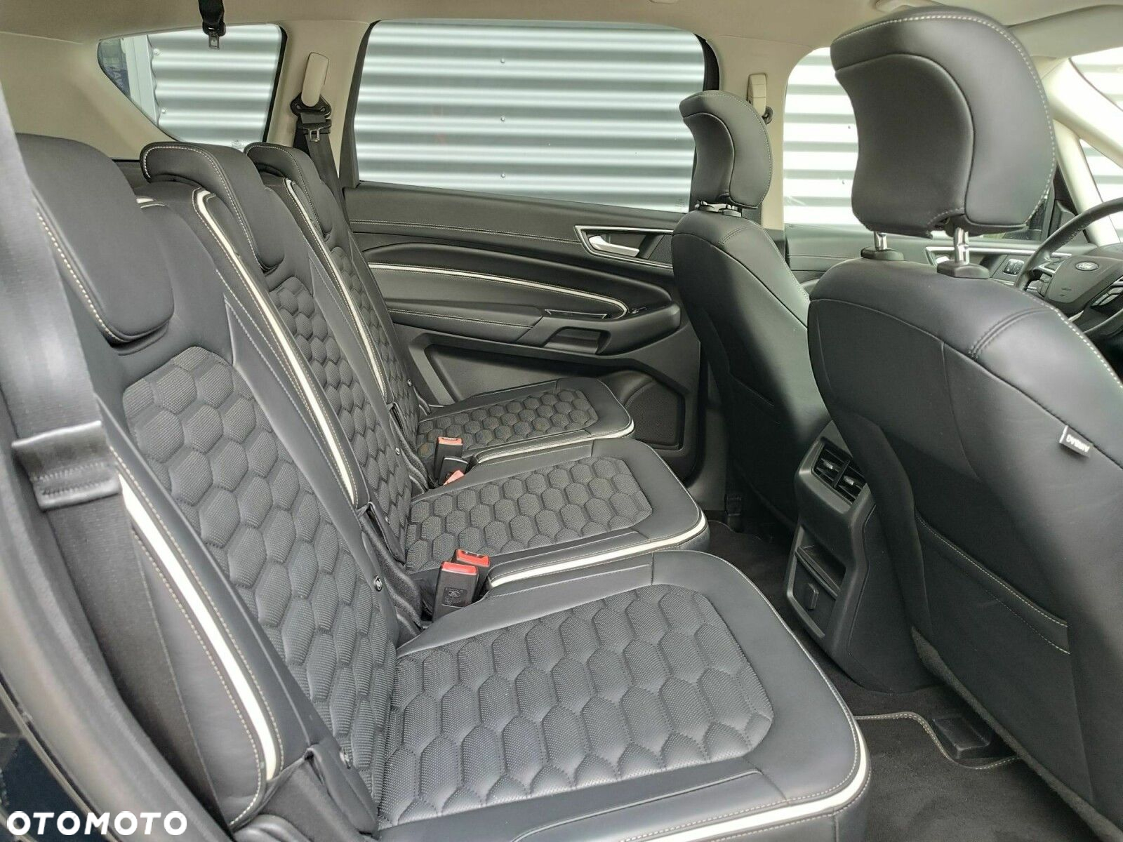 Ford S-Max 2.0 TDCi Vignale PowerShift - 39