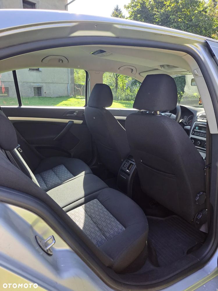 Skoda Octavia 1.6 Classic - 6