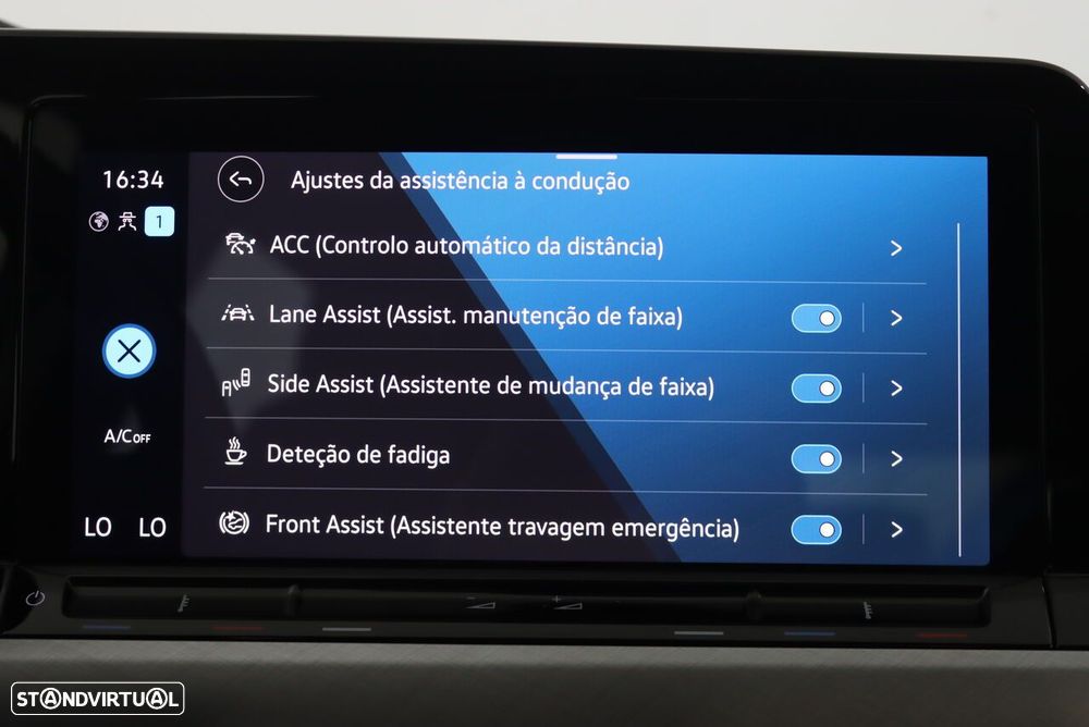 VW Golf 2.0 TDI Conceptline - 24