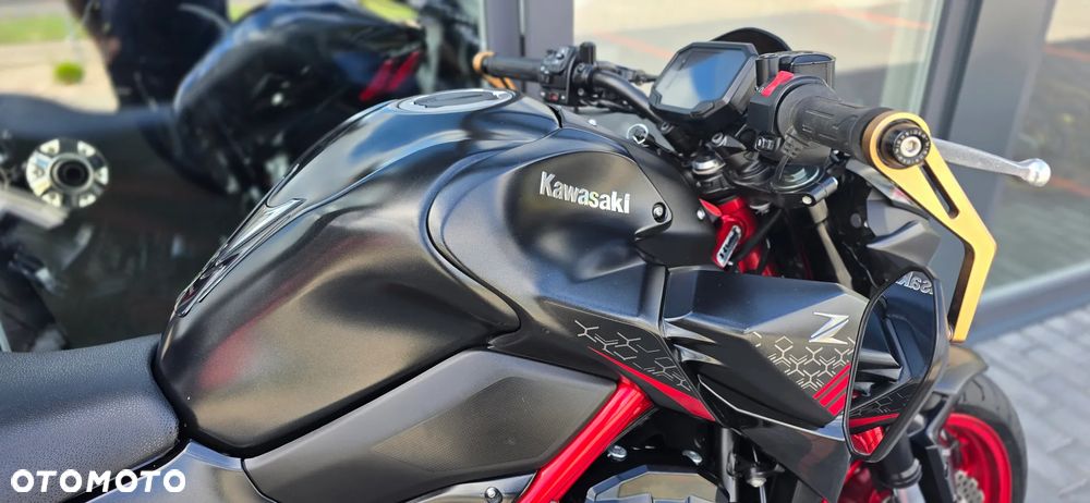 Kawasaki Z 900 - 8