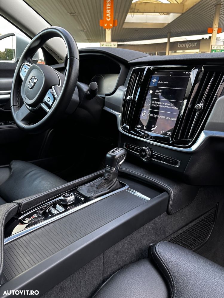 Volvo S90 - 18