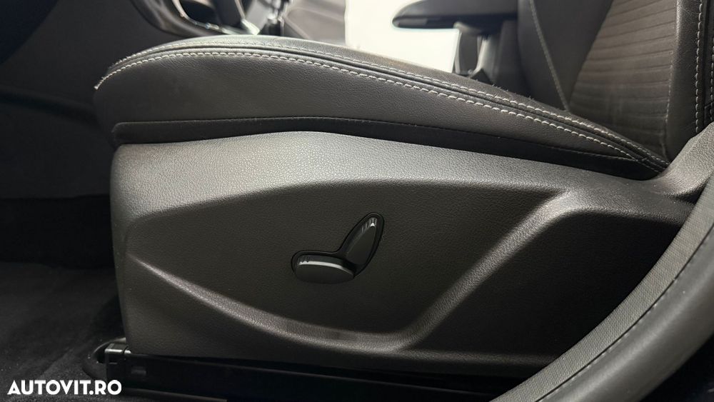 Ford Focus 1.0 EcoBoost Titanium - 30