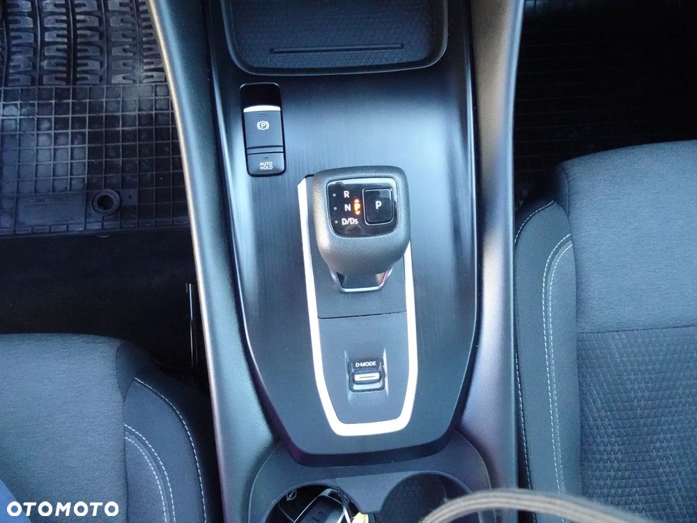Nissan Qashqai 1.3 DIG-T MHEV N-Connecta Xtronic - 37