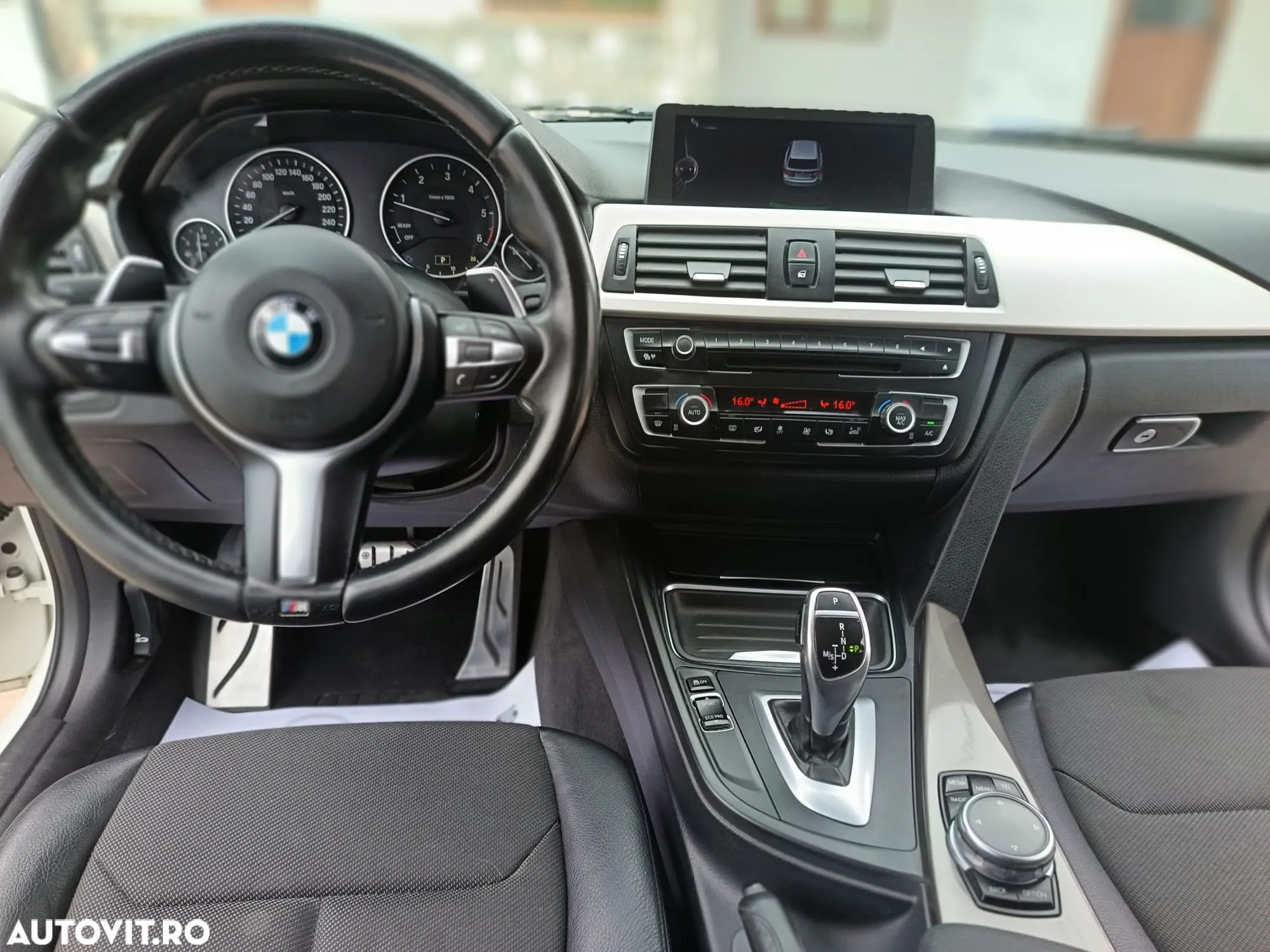 BMW Seria 3 320d Touring xDrive Sport-Aut. - 15