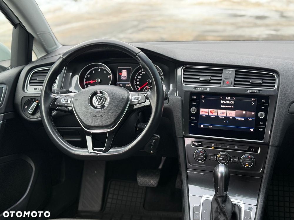 Volkswagen Golf 1.5 TSI BMT Comfortline DSG - 3