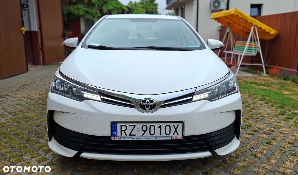 Toyota Corolla 1.6 Active - 3