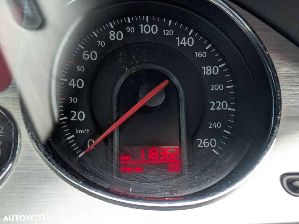 Volkswagen Passat - 9
