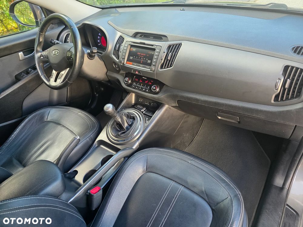 Kia Sportage 2.0 CVVT 2WD Attract - 25