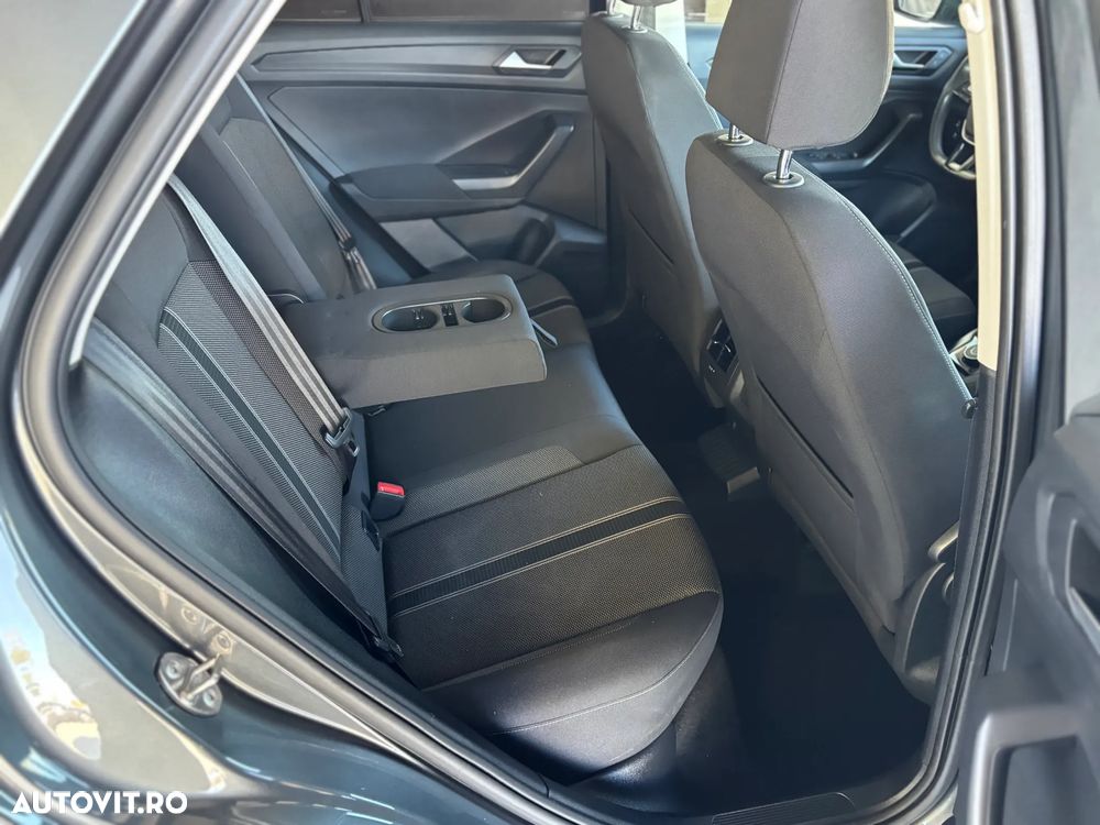 Volkswagen T-ROC - 30