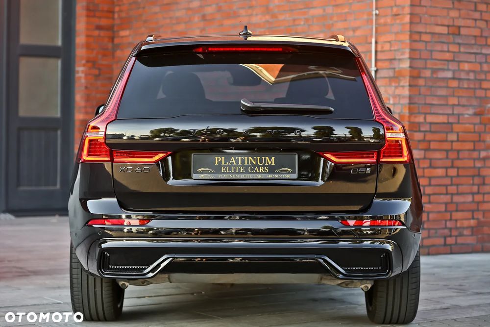 Volvo XC 60 B5 B AWD Plus Black Edition - 14