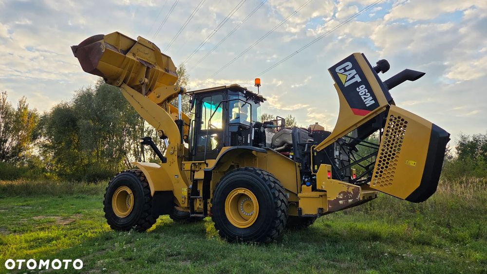 Caterpillar 962M - 1