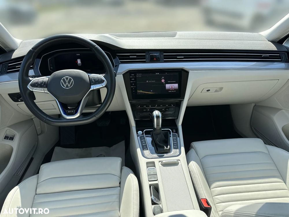 Volkswagen Passat - 9