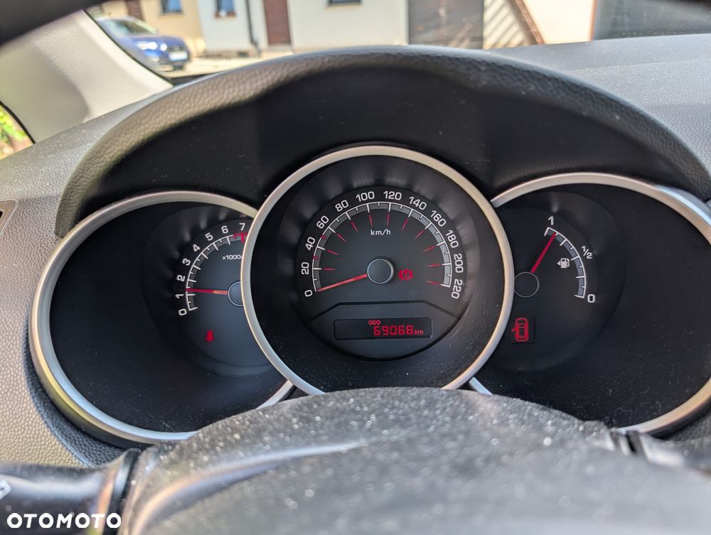 Kia Venga 1.6 M - 3