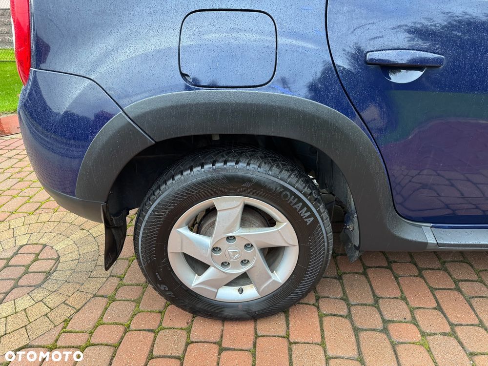 Dacia Duster 1.6 Laureate 4x4 - 31
