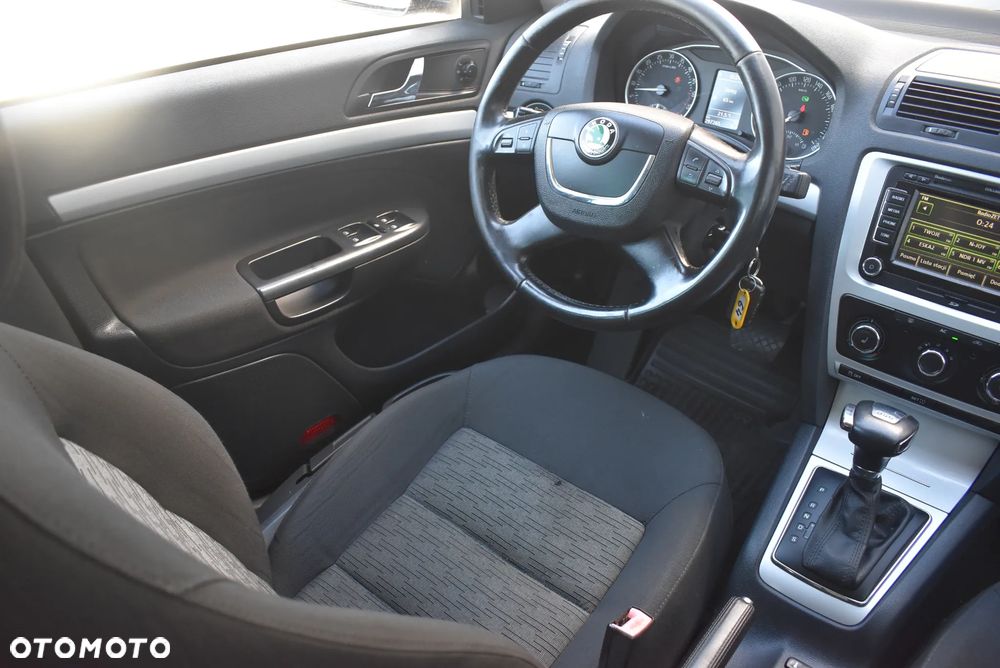 Skoda Octavia 2.0 TDI DPF DSG Ambition - 6