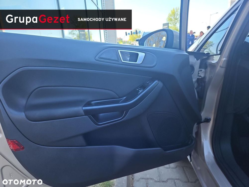 Ford Fiesta - 10