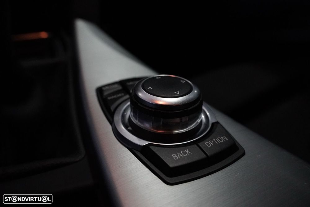 BMW 320 d Sport Line - 5