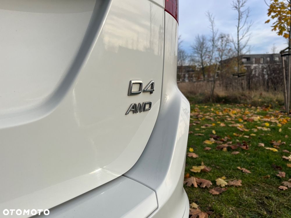 Volvo XC 60 D4 AWD Momentum - 10