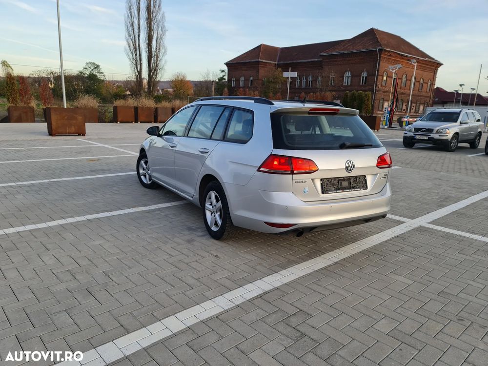 Volkswagen Golf 1.6 TDI BlueMotion Technology Lounge - 3
