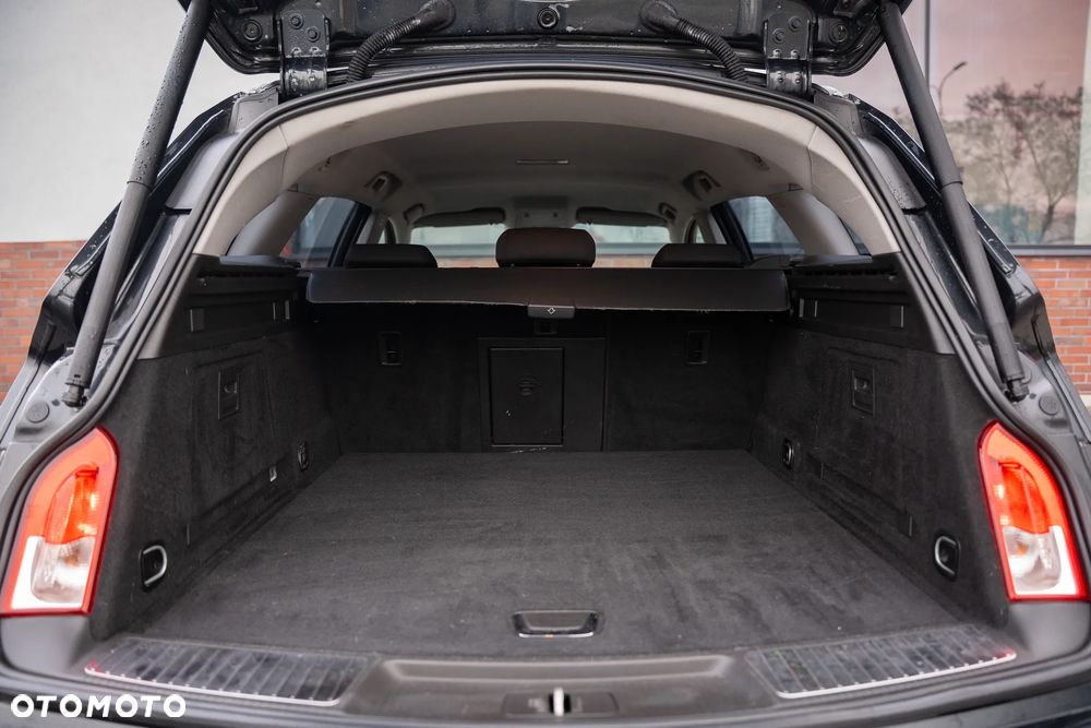 Opel Insignia 1.8 Sport - 40