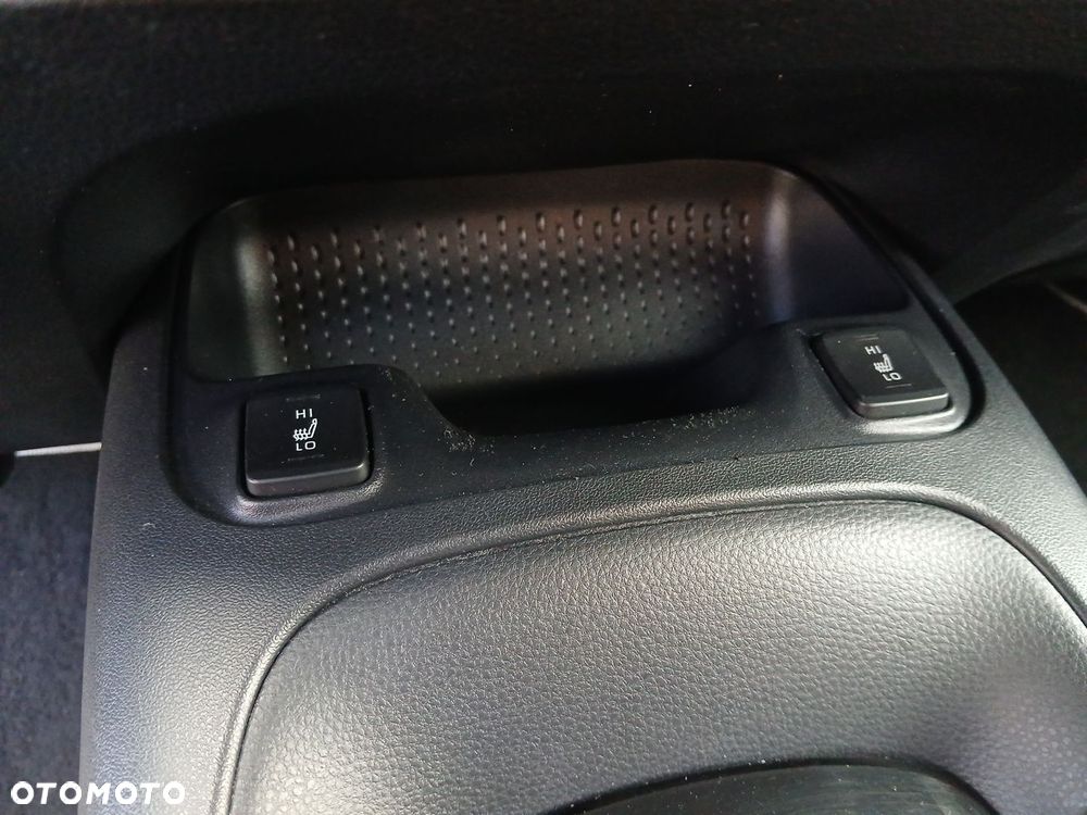 Toyota Corolla 1.8 Hybrid Comfort - 32