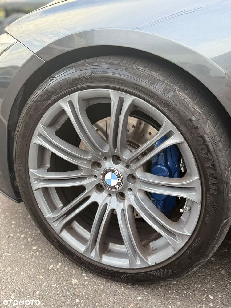 BMW Seria 3 330i xDrive M Sport - 9