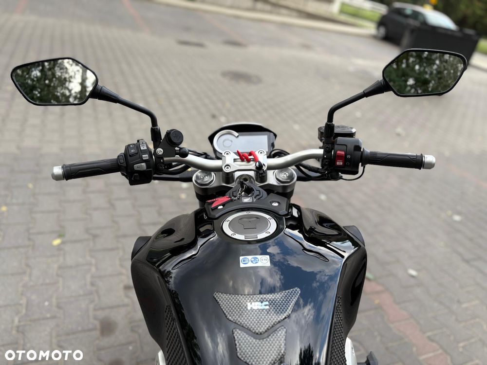 Honda CB - 4