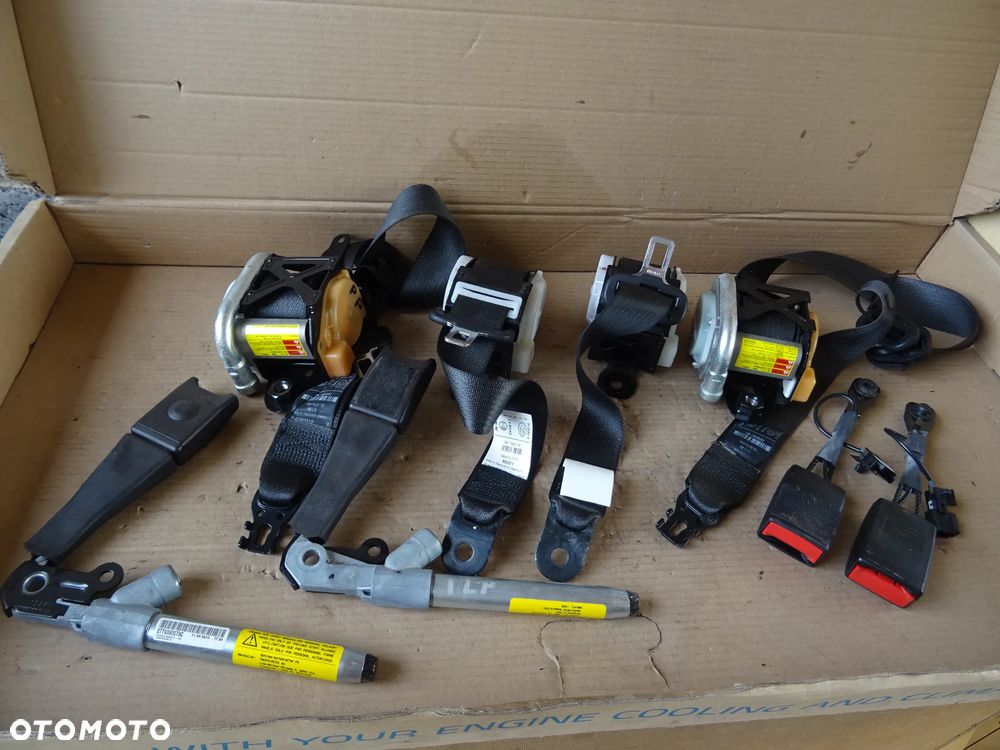 SIŁOWNIK KLAPKI WLEWU PALIWA SILNICZEK ZAMKA OPEL ZAFIRA C ASTRA J INSIGNIA A - 10