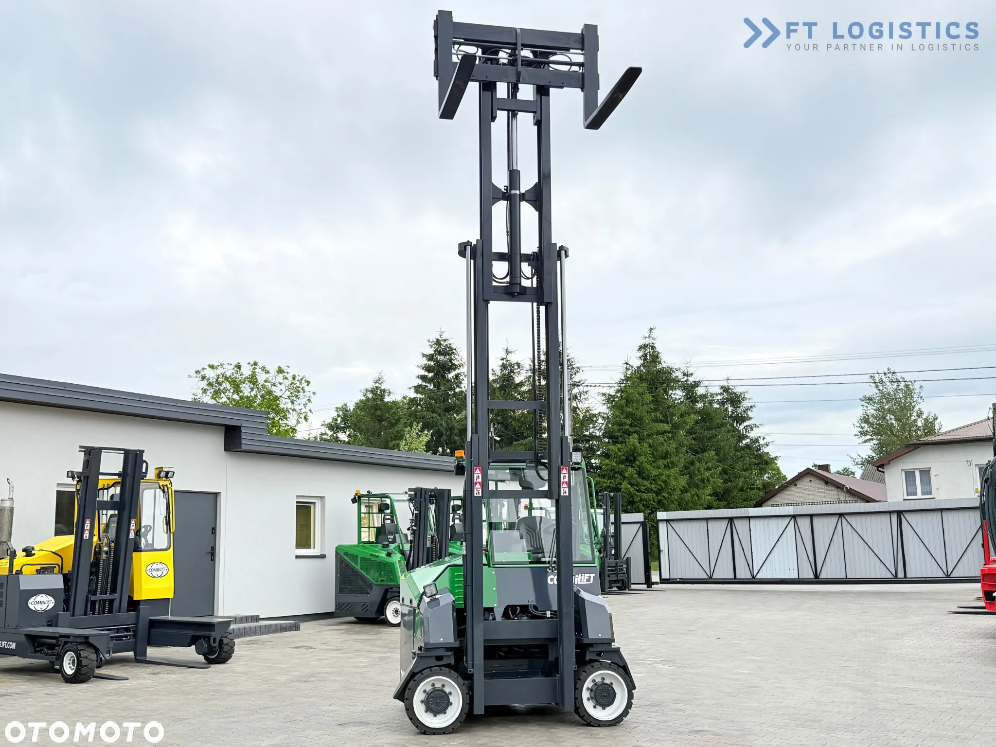 Combilift CBE4000 / TRIPLEX 5200MM / ELEKTRYCZNY / WOLNY SKOK / POZYCJONER / PRZESUW WIDEŁ / JAK NOWY - 32