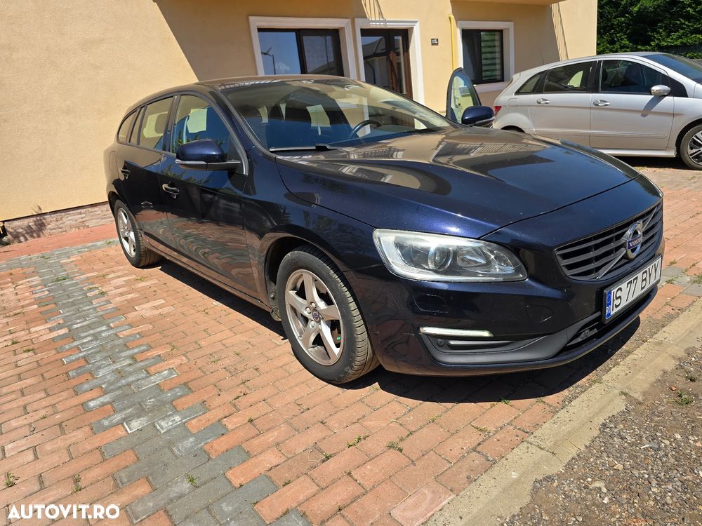Volvo V60 D3 Geartronic Momentum - 2