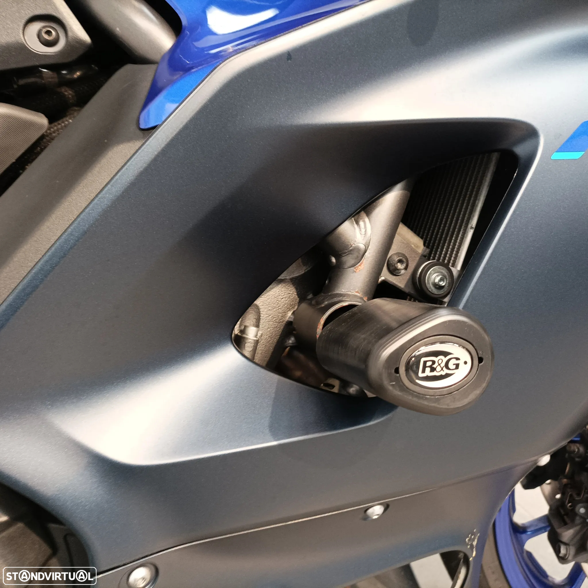 Yamaha R 7 - 6