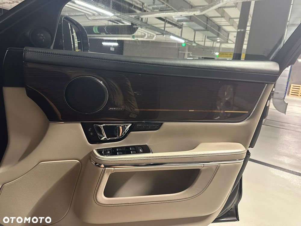 Jaguar XJ 3.0 V6 Langversion Autobiography - 17