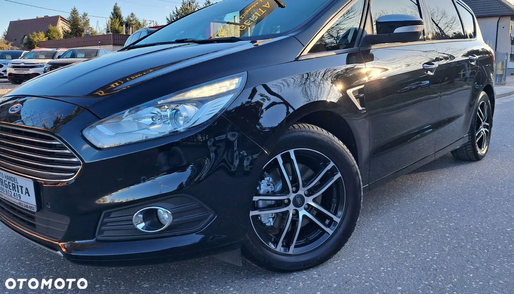 Ford S-Max - 33
