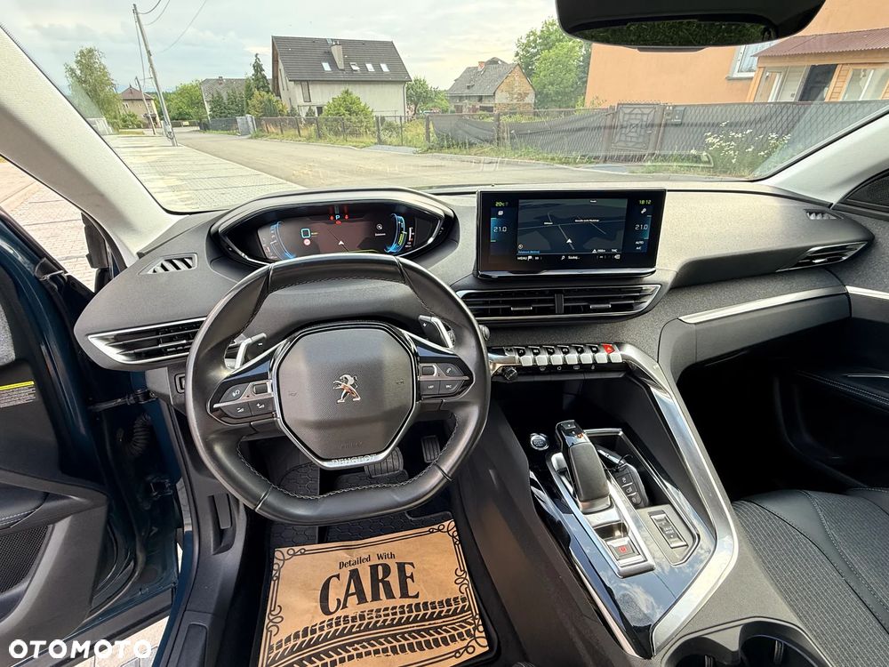 Peugeot 3008 1.6 PureTech Hybrid PHEV Allure Pack S&S EAT8 - 32