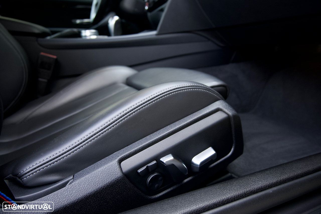 BMW M4 Cabrio DKG Competition - 27