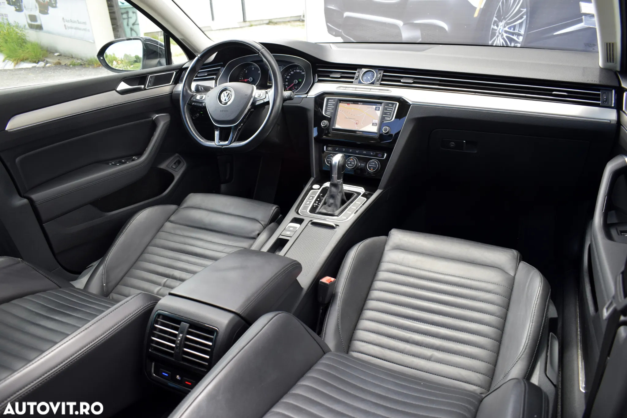 Volkswagen Passat Variant 2.0 TDI DSG 4Motion Highline - 8