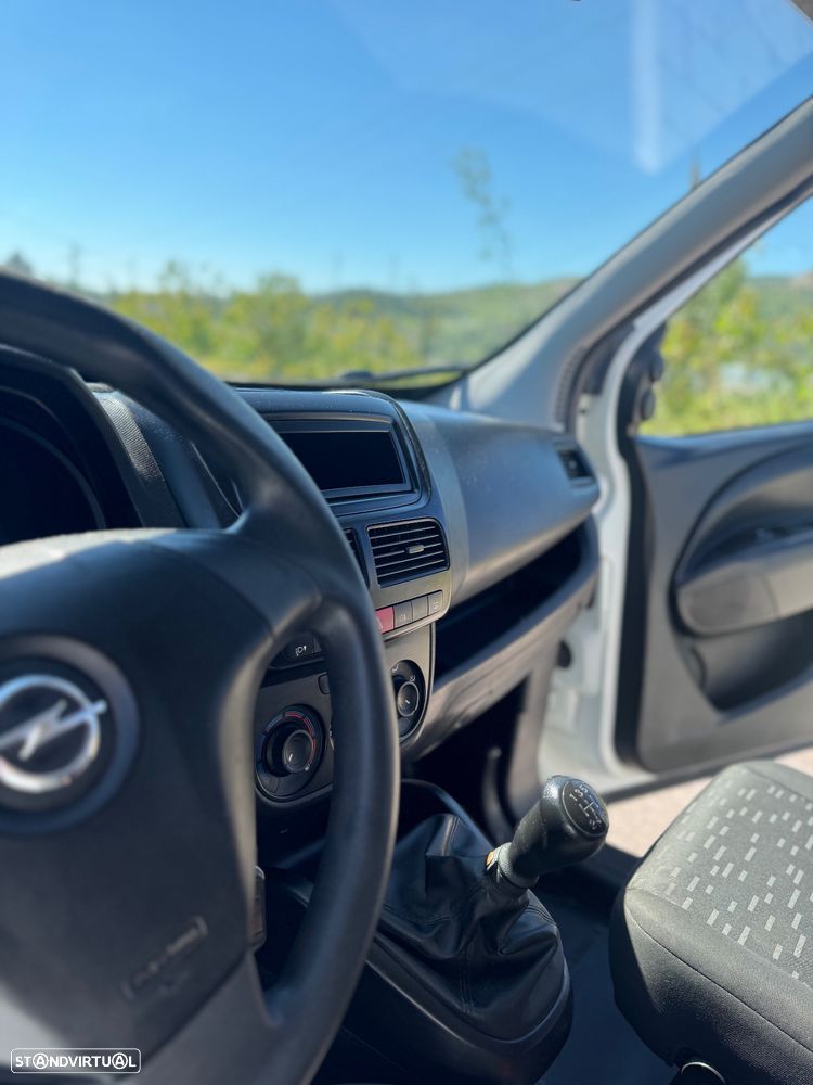 Opel Combo - 22