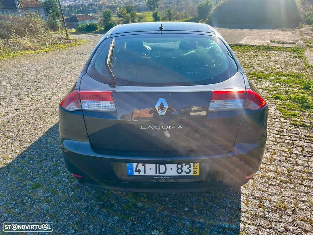 Renault Laguna 1.5 dCi Dynamique S - 8