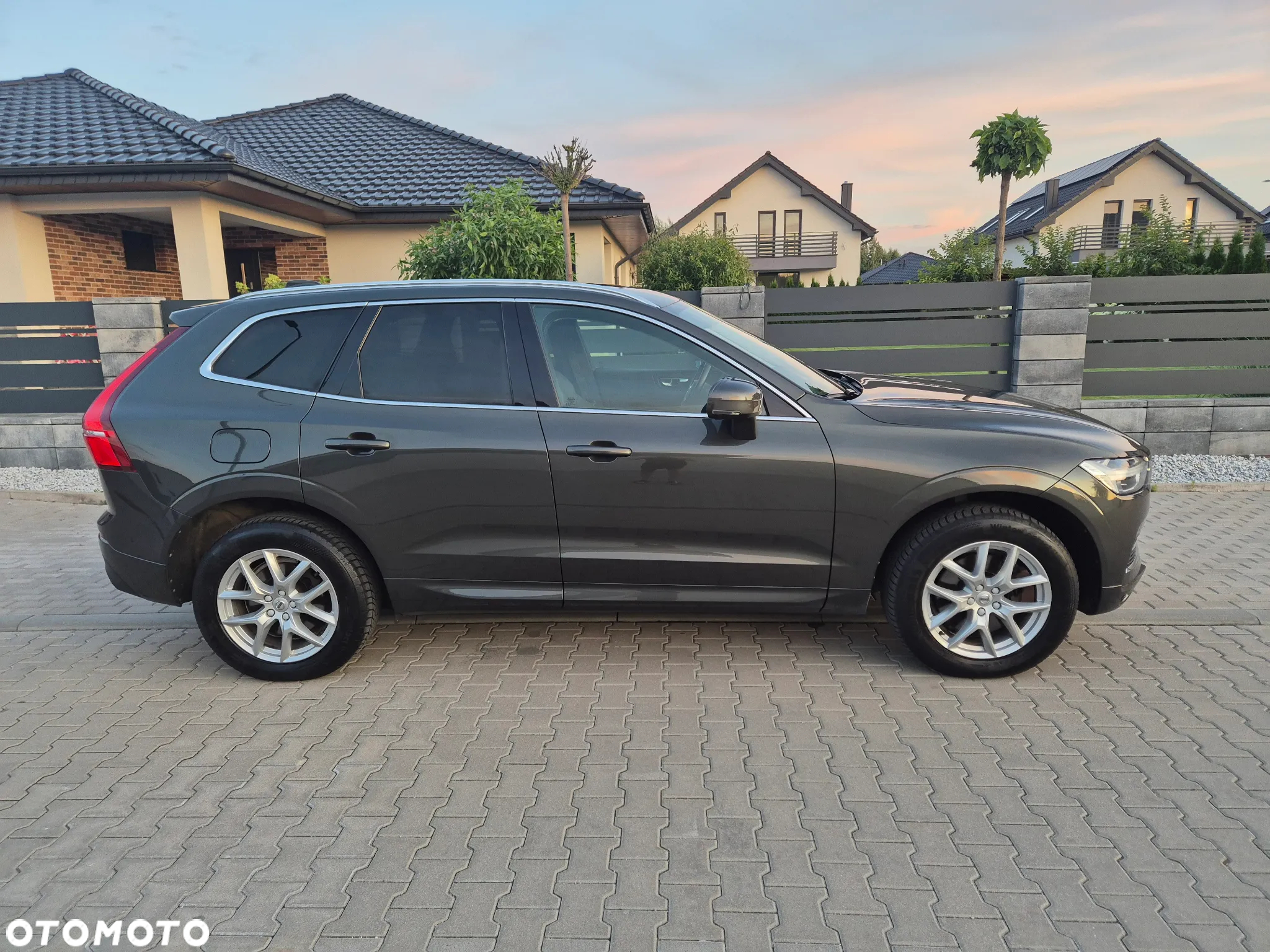 Volvo XC 60 T6 AWD Geartronic Momentum - 5