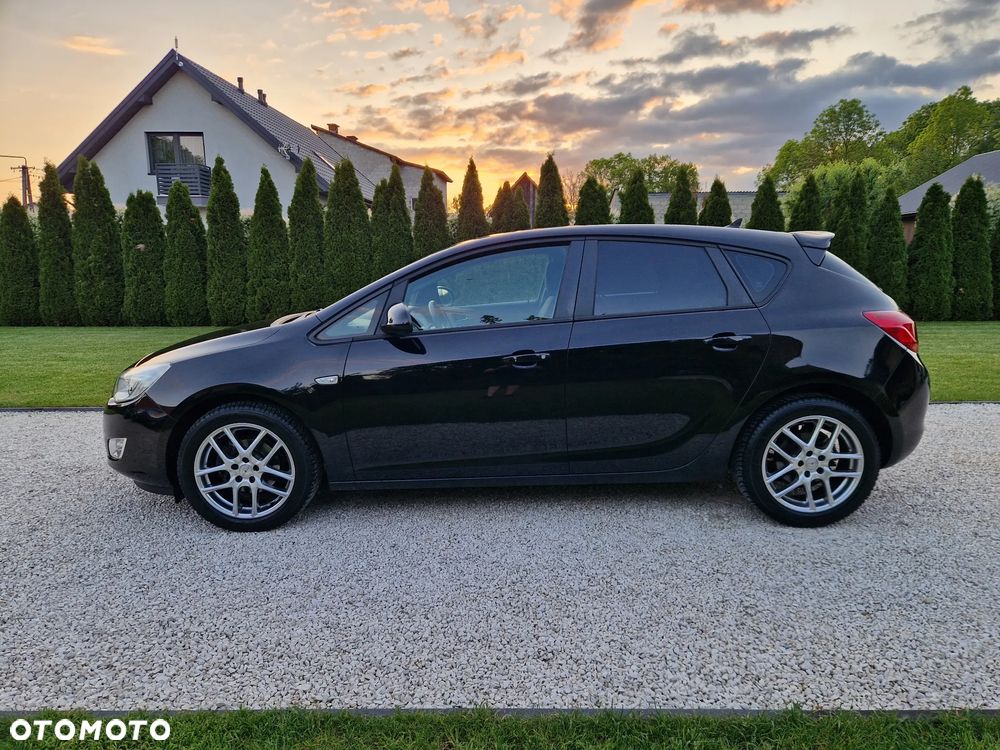 Opel Astra 1.6 NAVI - 8