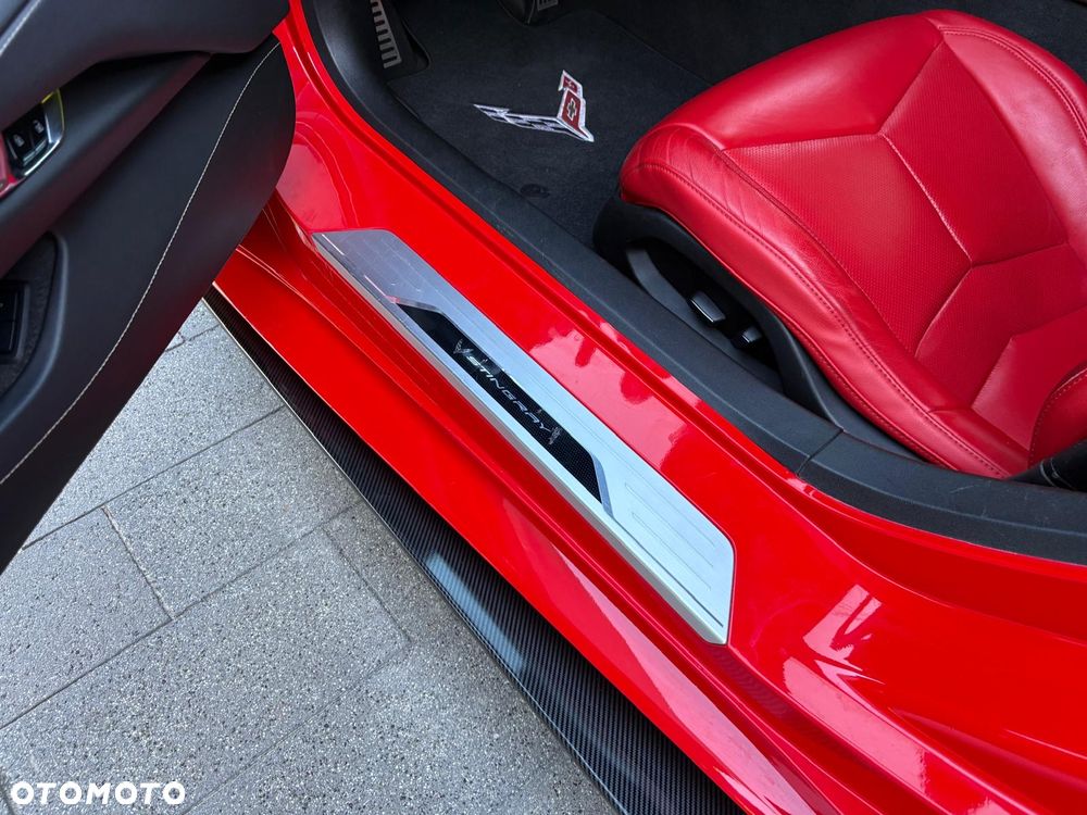 Chevrolet Corvette - 21