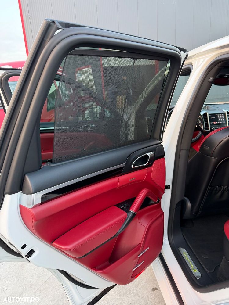 Porsche Cayenne S E-Hybrid Platinum Edition - 13