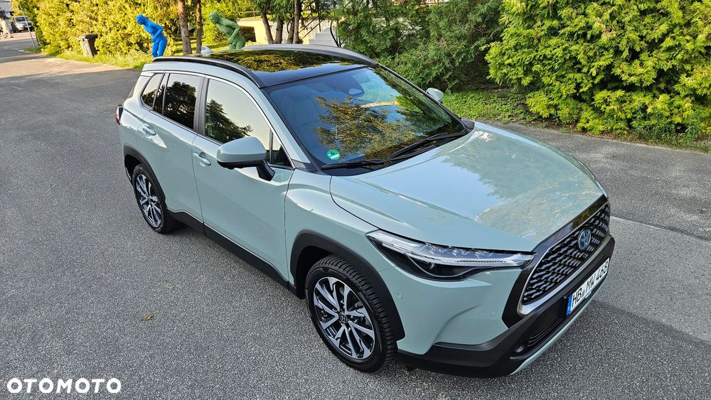 Toyota Corolla Cross 2.0 Hybrid Executive AWD - 25