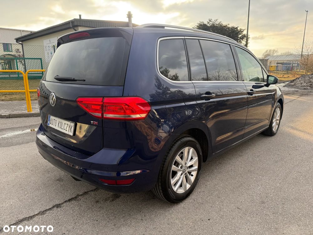 Volkswagen Touran - 7